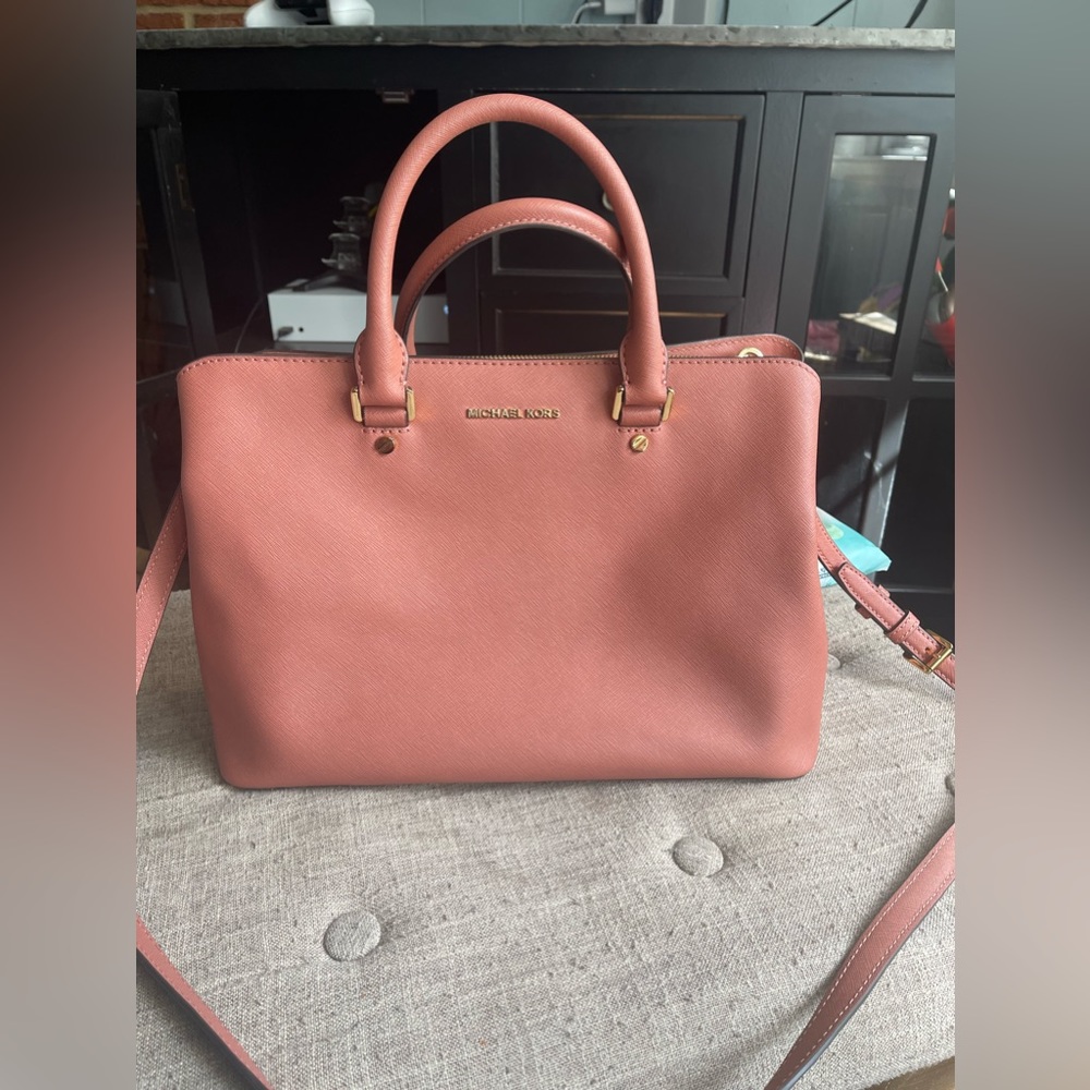 Michael Kors pink purse perfect condition
